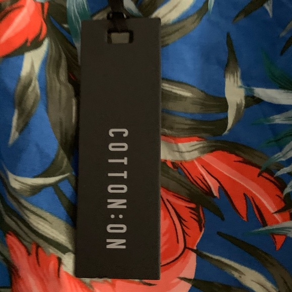 Cotton On Off The Shoulder Banana Leaf Top - Picture 3 of 5